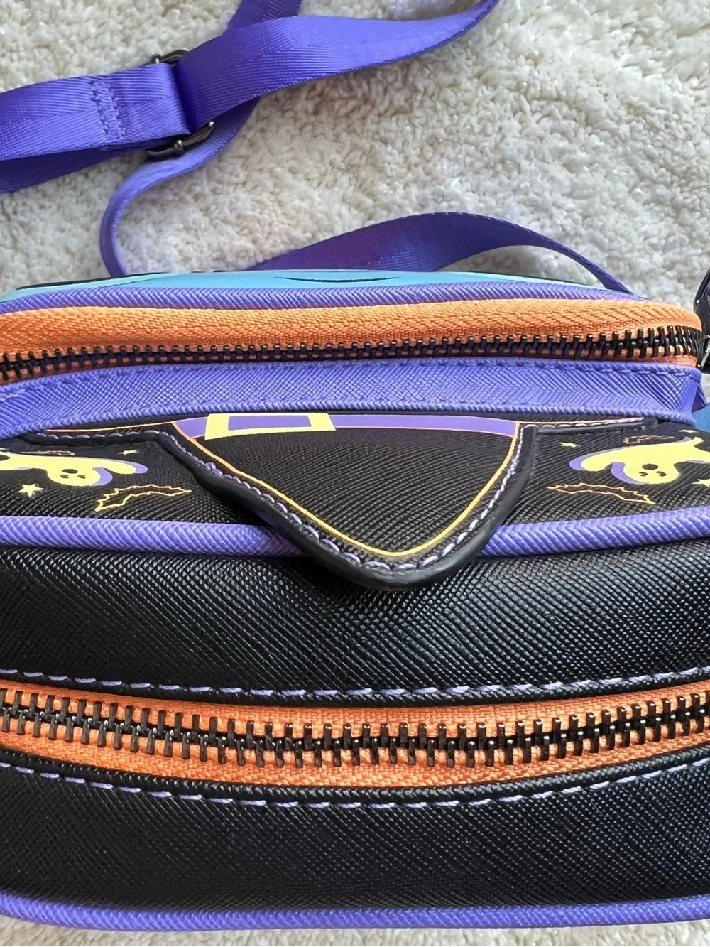 Loungefly Disney Lilo & Stitch Mini Bag Halloween Gimme Candy passport bag glow - Picture 9 of 16
